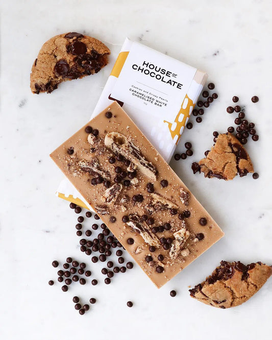House of Chocolate - Caramelised White Chocolate with Cookies & Crispy Pearls
